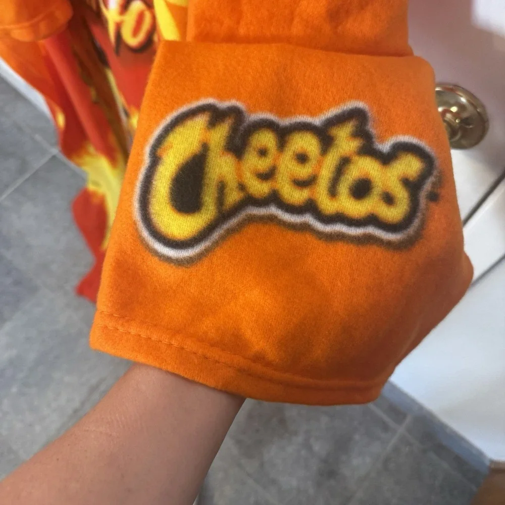 SNUGGIE Flamin' Hot Cheetos WEARABLE Soft FLEECE BLANKET With Sleeves ADULTS